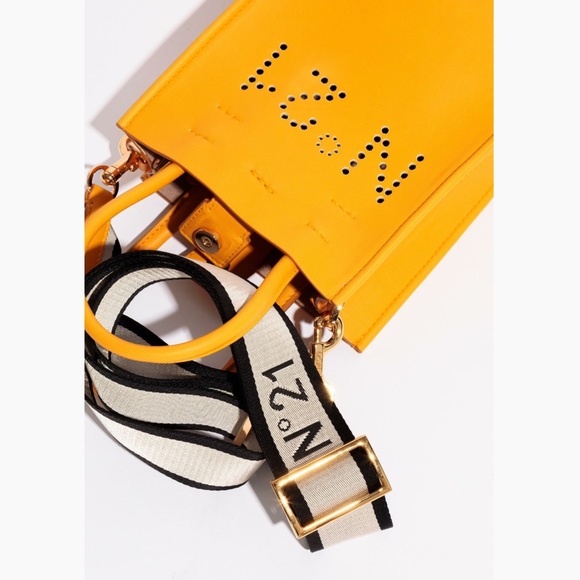 N21 Handbags Micro Shopping Verticale Tote NWOT - Picture 5 of 13